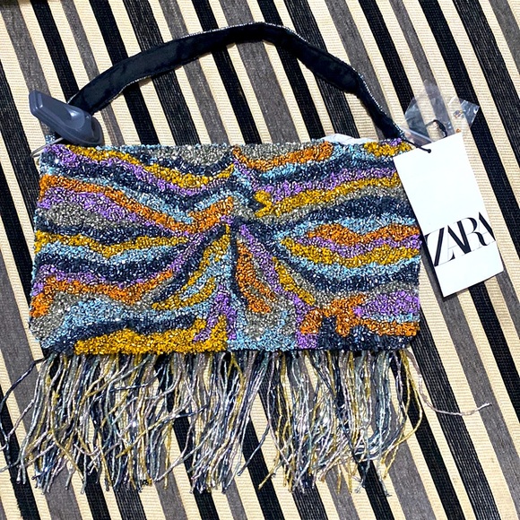 Zara Women Beaded Handbag with Fringes 👜 - Picture 4 of 9